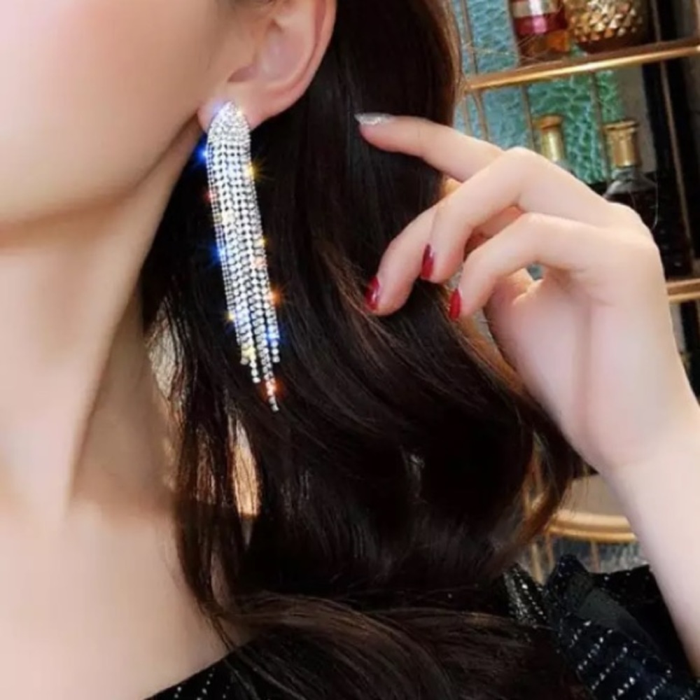 Luxury Rhinestone Silver Earrings - Picture 2 of 4
